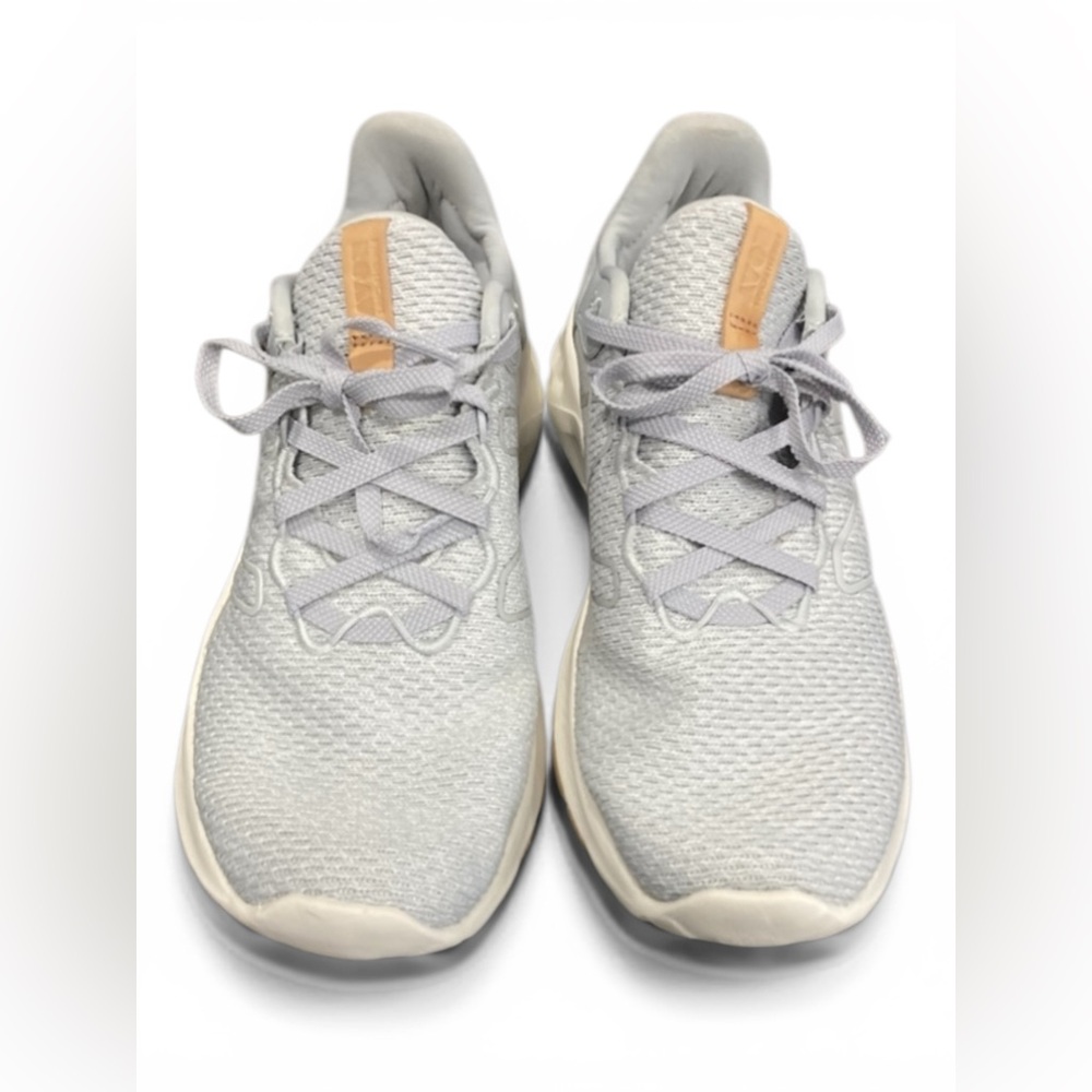 New Balance Fresh Foam Roav v2 Sneakers Marblehead Sea Salt Women’s Size 9.5